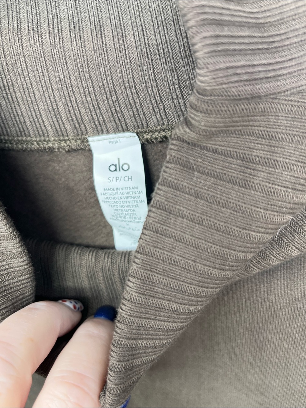 ALO Yoga Ribbed Cropped Pullover in Espresso - Picture 3 of 8